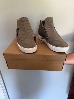 Steve Madden Taupe Knit High-Top Slip-Ons with Side Zippers